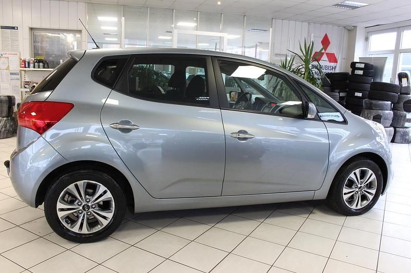 Gebraucht Kia Venga 125 PS (91 kW) 2019 Grau Kleinwagen
