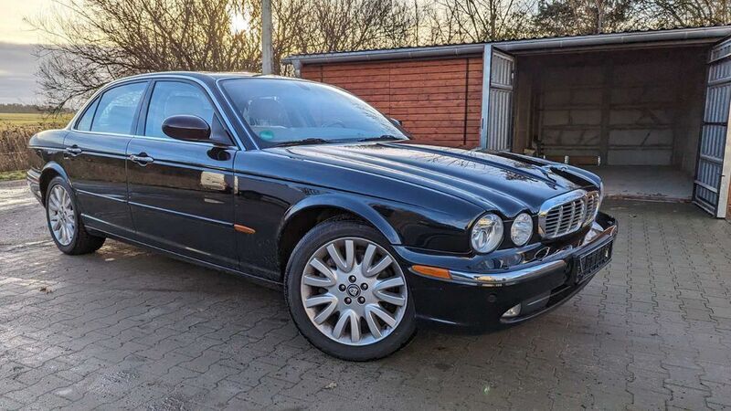 Gebraucht Jaguar XJ8 Sovereign 298 PS (219 kW) 2005 Schwarz Limousine