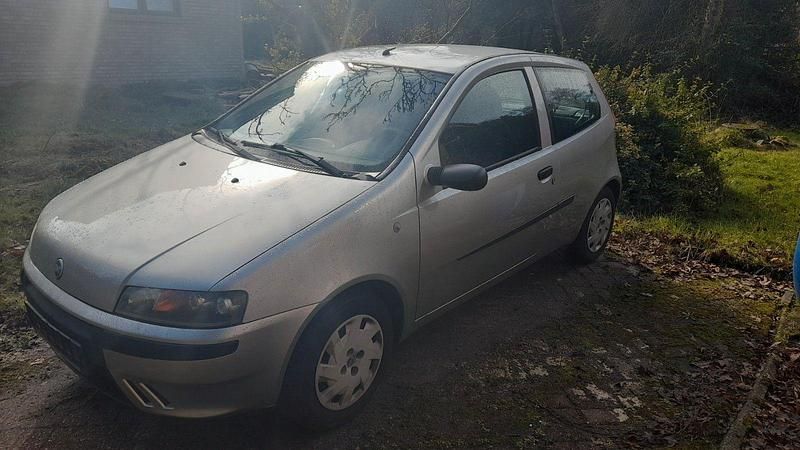Gebraucht Fiat Punto 60 PS (44 kW) 2003 Silber Kleinwagen
