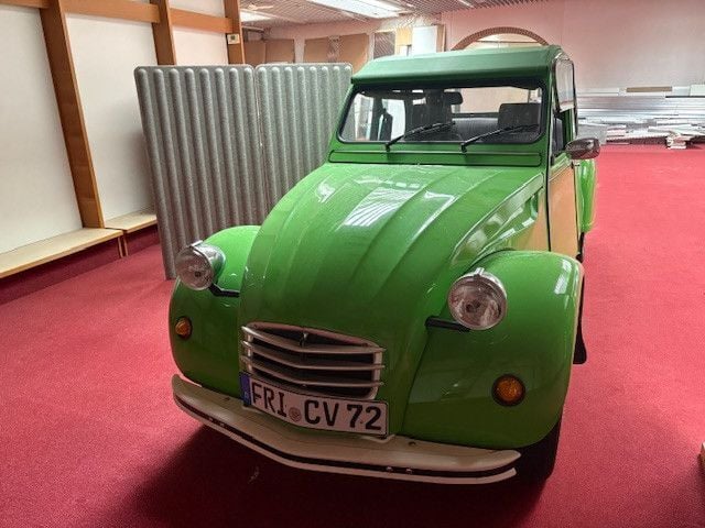 Grün Gebraucht 1980 Citroën 2CV Limousine | 11.000 € - Bild 1/4