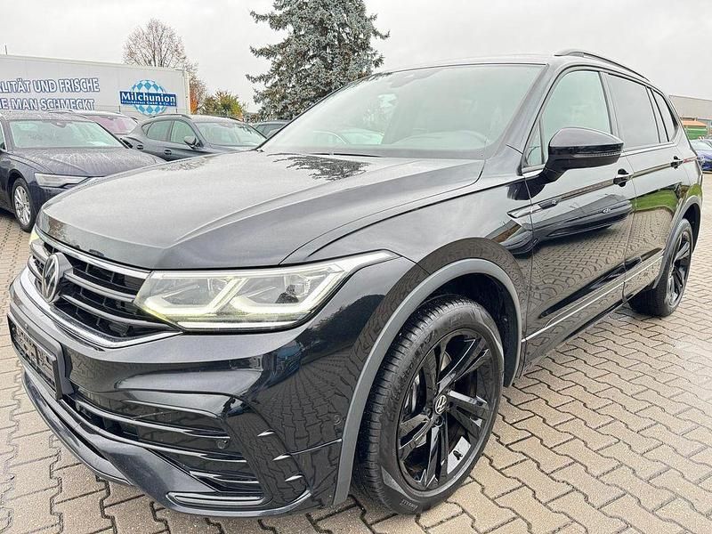 Schwarz Gebraucht 2022 VW Tiguan Allspace Style SUV | 31.420 € (Etwas zu teuer) - Bild 1/4