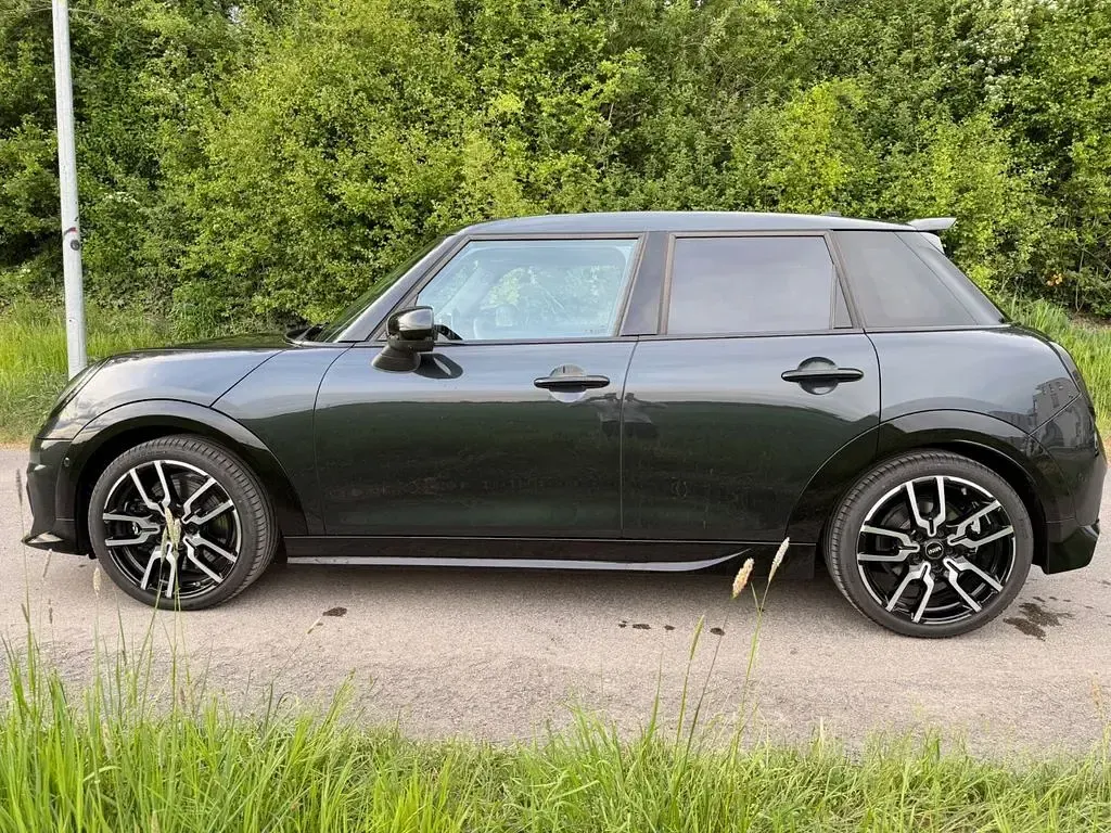 Gebraucht Mini John Cooper Works 204 PS (150 kW) 2025 Schwarz Kleinwagen