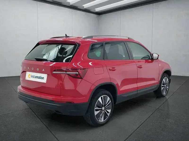 Gebraucht Skoda Karoq 116 PS (85 kW) 2022 Rot SUV
