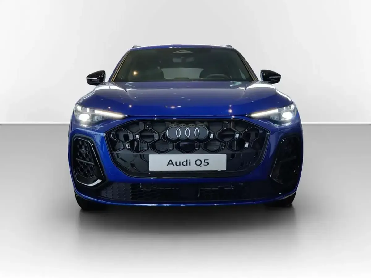 Gebraucht Audi Q5 Sport 204 PS (150 kW) 2025 Blau SUV