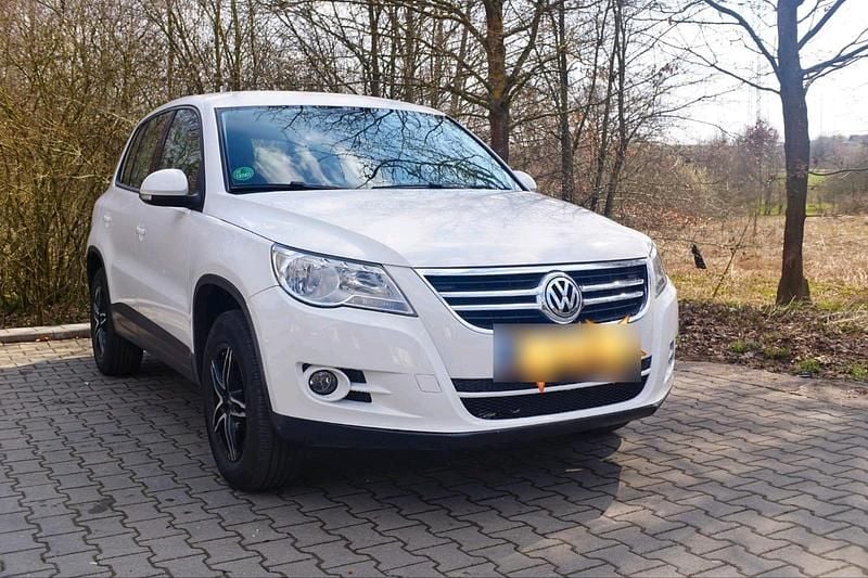 Gebraucht VW Tiguan 122 PS (89 kW) 2011 Weiß SUV