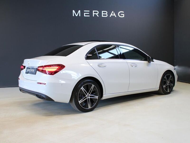 Gebraucht Mercedes A200 Advanced 163 PS (119 kW) 2024 Weiß Limousine