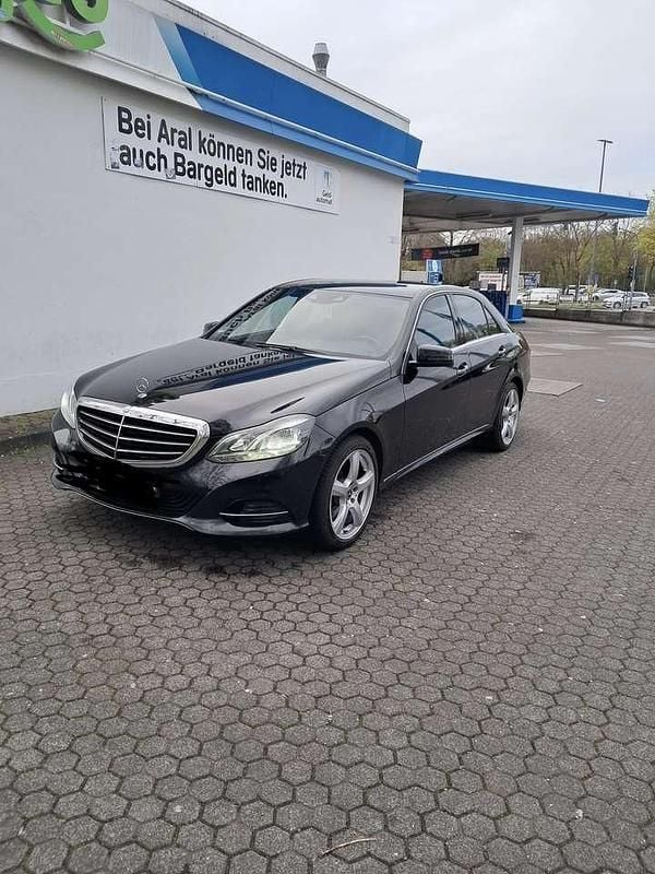 Gebraucht Mercedes E250 Avantgarde 204 PS (150 kW) 2013 Limousine