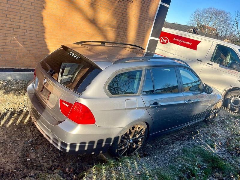 Gebraucht BMW 320 M Performance 170 PS (125 kW) 2009 Grau Kombi