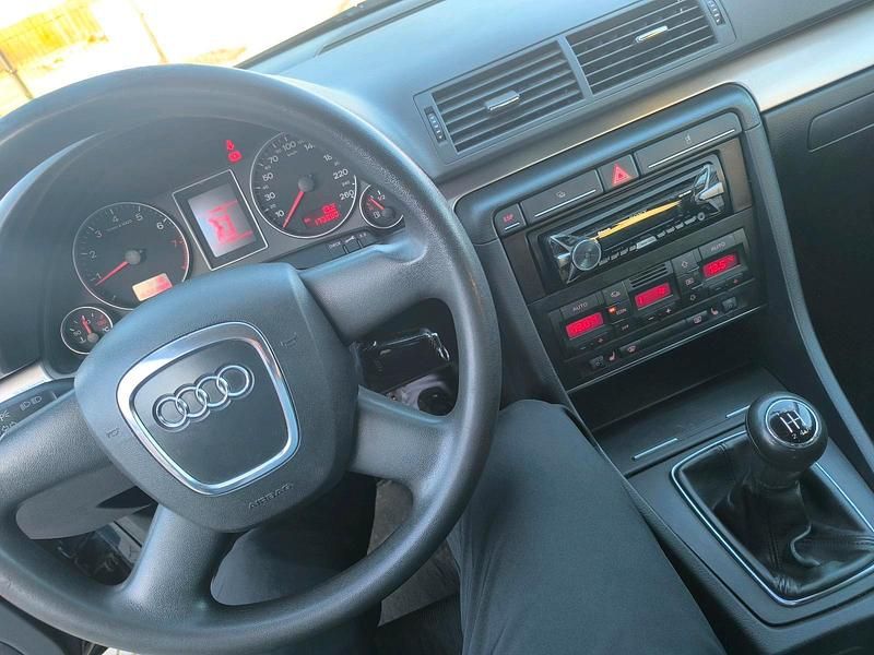 Gebraucht Audi A4 102 PS (75 kW) 2006 Limousine