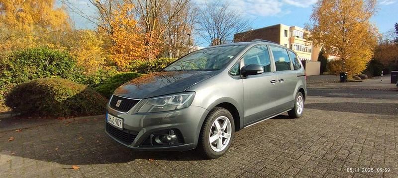 Grau Gebraucht 2011 Seat Alhambra Ecomotive Van / Kleinbus | 4.850 € - Bild 1/4