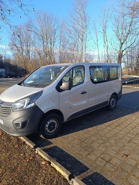 Gebraucht Opel Vivaro 140 PS (102 kW) 2015 Grau Van / Kleinbus