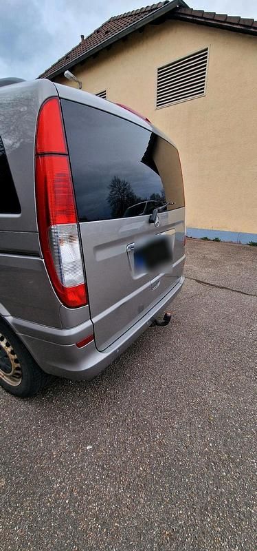 Gebraucht Mercedes Viano 150 PS (110 kW) 2008 Beige Van / Kleinbus