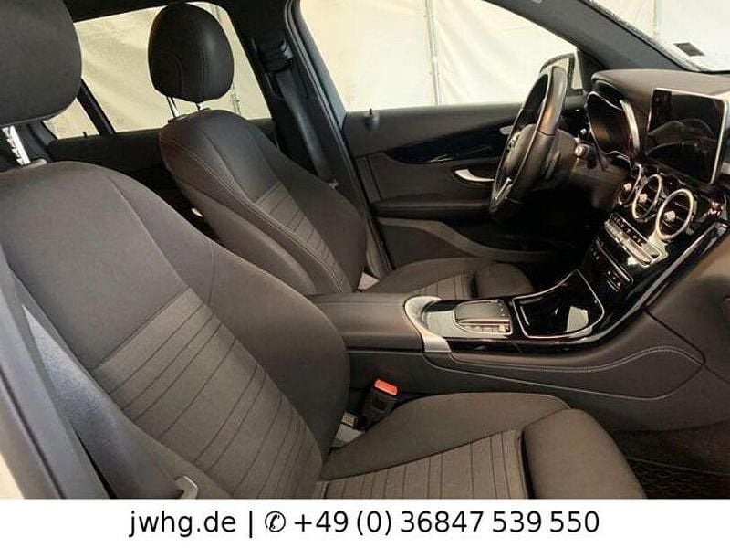 Gebraucht Mercedes GLC300e 320 PS (235 kW) 2020 Polarweiss SUV