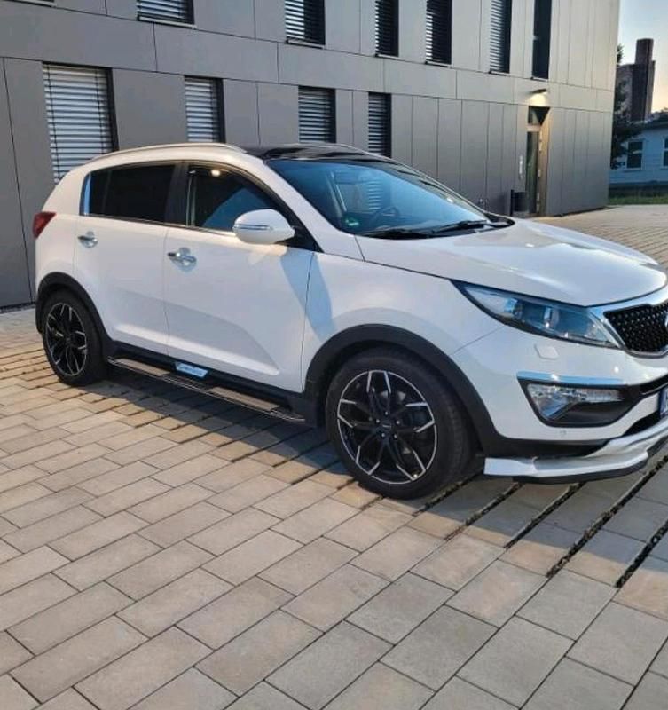 Weiß Gebraucht 2016 Kia Sportage SUV | 14.000 € (Superpreis) - Bild 1/4