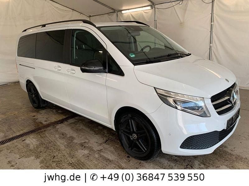 Gebraucht Mercedes V300 237 PS (174 kW) 2021 Weiß Van / Kleinbus