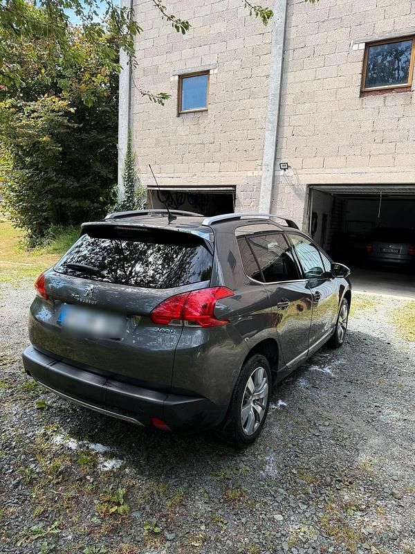 Gebraucht Peugeot 2008 Allure 120 PS (88 kW) 2013 Grau SUV