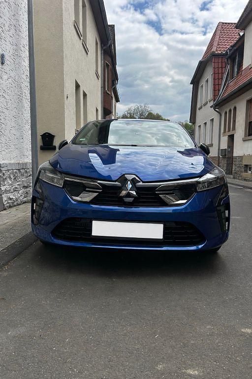Gebraucht Mitsubishi Colt Select 91 PS (66 kW) 2024 Blau Kleinwagen