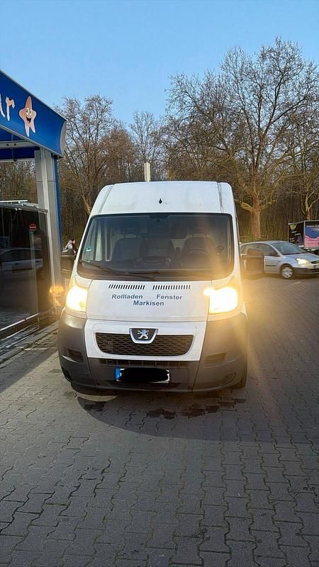 Gebraucht Peugeot Boxer 190 PS (139 kW) 2012 Weiß Van