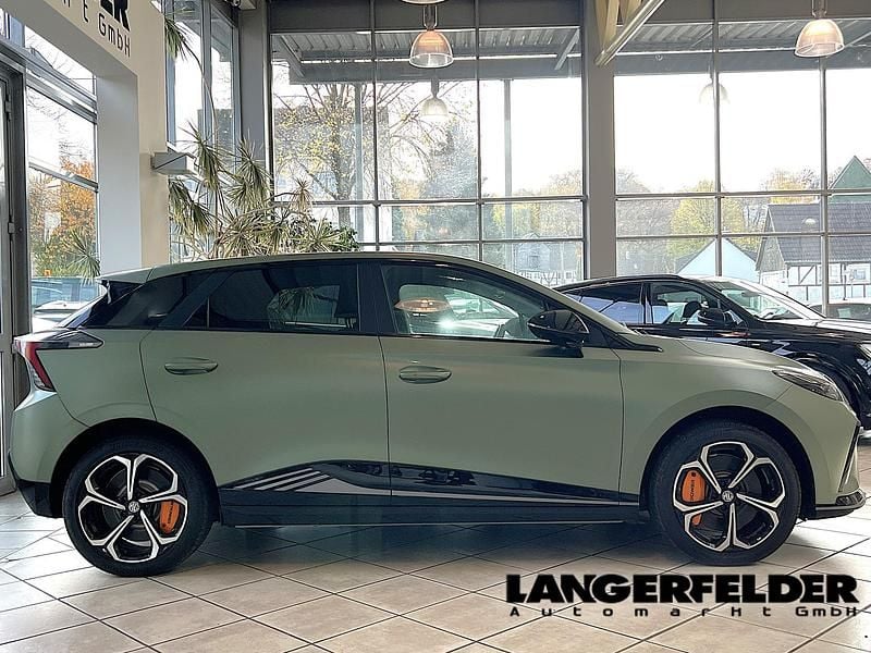 Gebraucht MG MG4 EV 319 kW (435 PS) 2024 Hunter green matt Kleinwagen