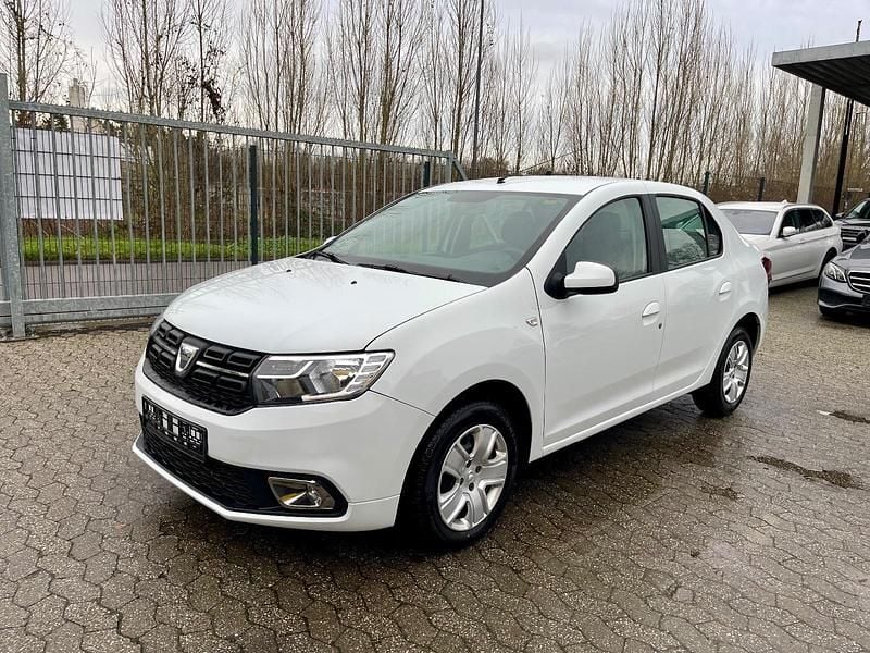 Weiß Gebraucht 2017 Dacia Logan Limousine | 8.400 € - Bild 1/4