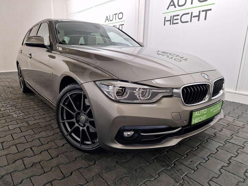 Gebraucht BMW 330 Sport Line 252 PS (185 kW) 2017 Platinsilber Kombi