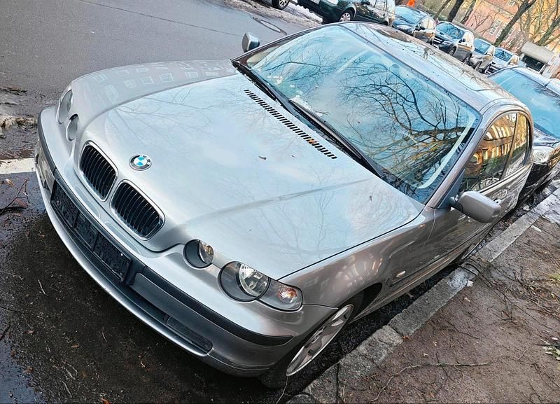 Grau Gebraucht 2004 BMW 316 Coupé | 1.750 € (Guter Preis) - Bild 1/4