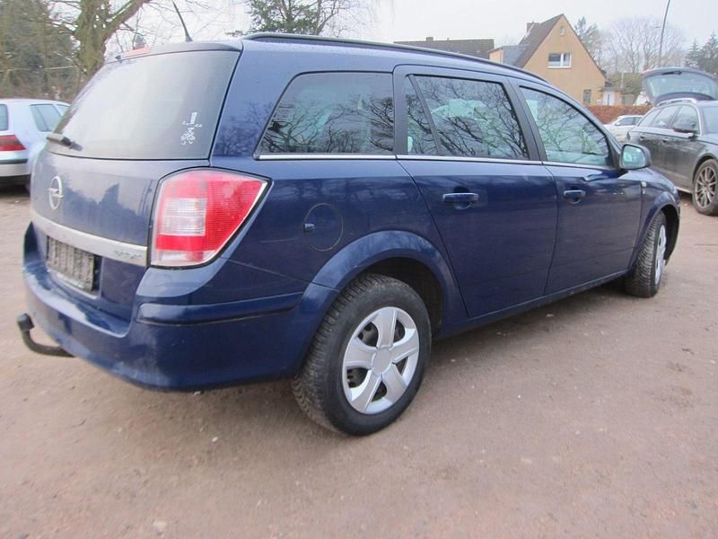Second-hand Opel Astra 110 CP (80 kW) 2010 Albastru Break