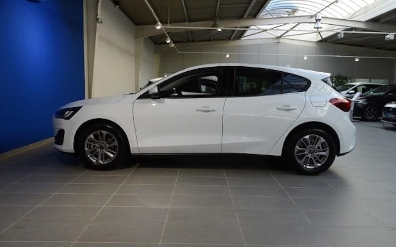Gebraucht Ford Focus Style 125 PS (91 kW) 2023 Frostweiß Limousine