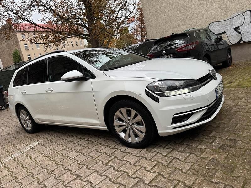 Gebraucht VW Golf VII 150 PS (110 kW) 2018 Weiß Kombi