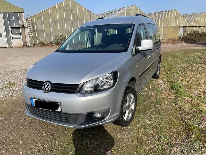 Gebraucht VW Caddy Maxi Edition 102 PS (75 kW) 2011 Silber Van / Kleinbus