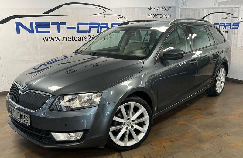 Schwarz Gebraucht 2016 Skoda Octavia Style Kombi | 11.850 € (Superpreis) - Bild 1/3