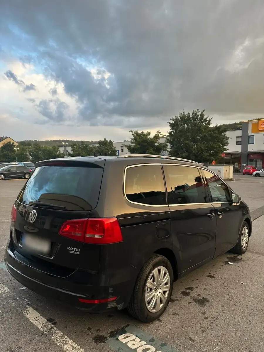 Gebraucht VW Sharan 140 PS (102 kW) 2012 Schwarz Van / Kleinbus