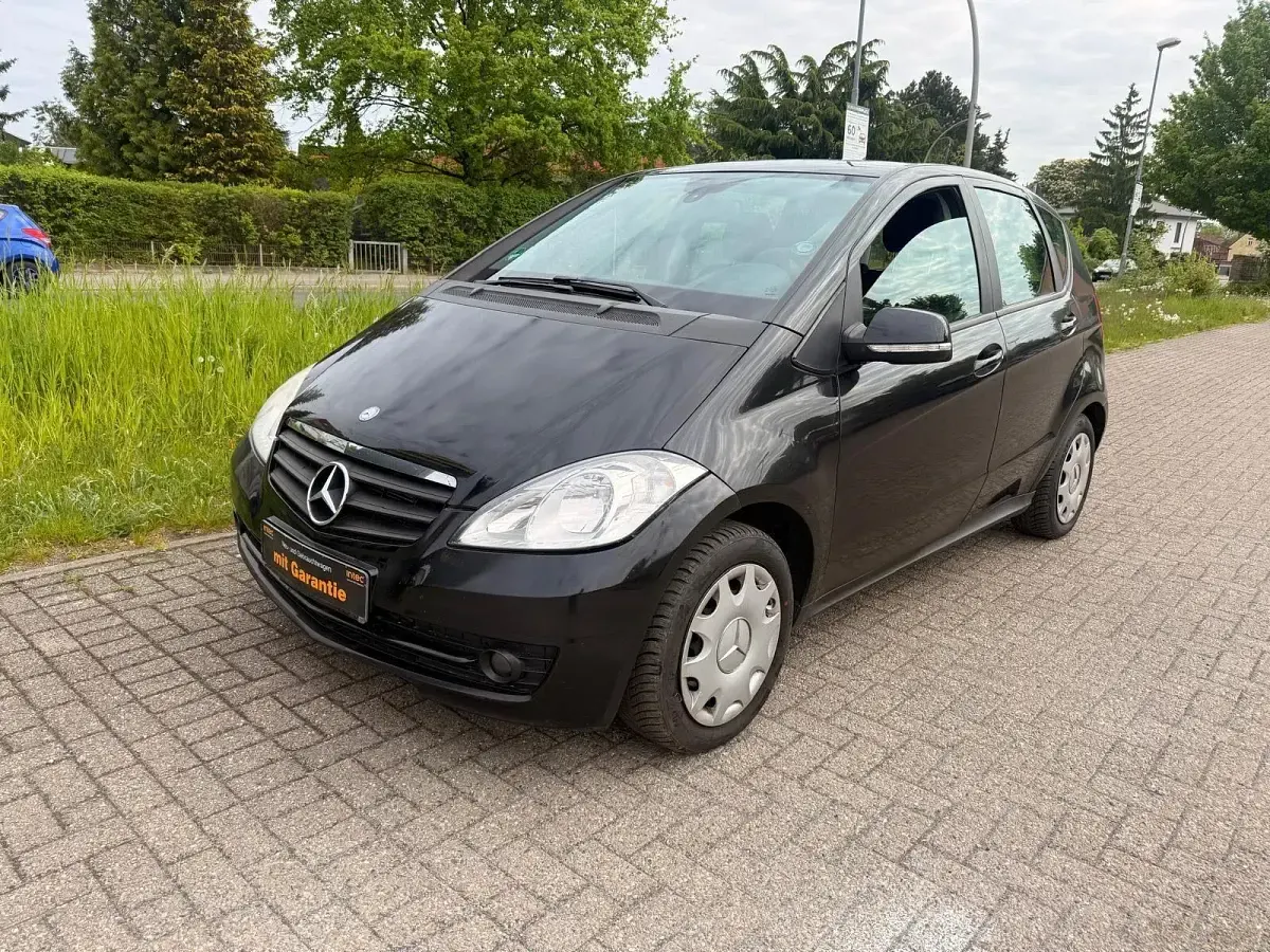 Gebraucht Mercedes A180 109 PS (80 kW) 2010 Schwarz Kleinwagen