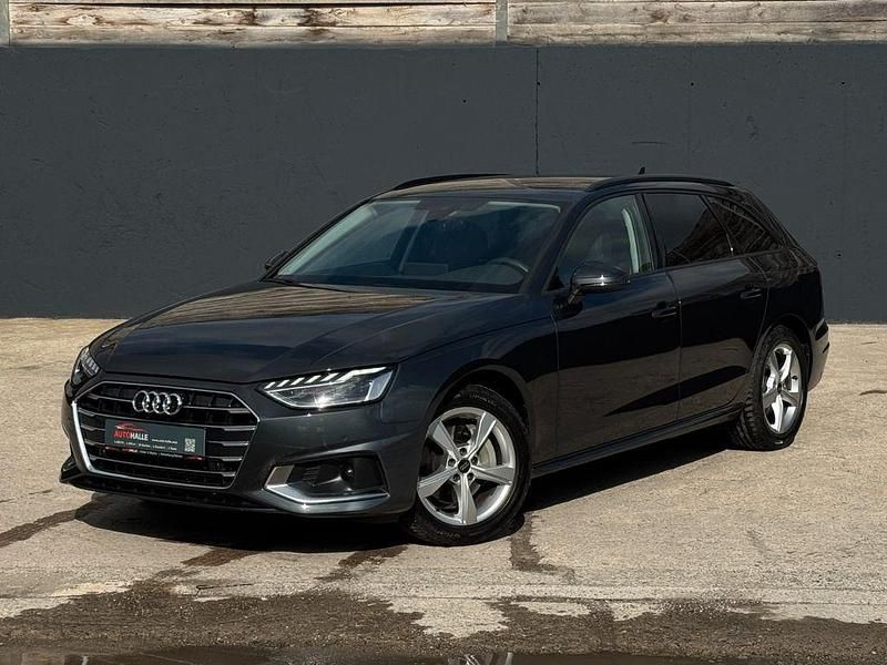 Grau Gebraucht 2024 Audi A4 Sport Kombi | 31.990 € (Fairer Preis) - Bild 1/4