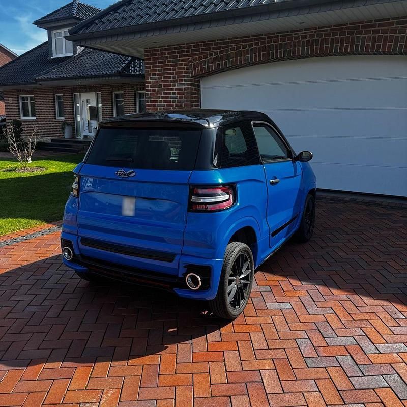 Gebraucht Ligier JS60 2021 Blau Kleinwagen