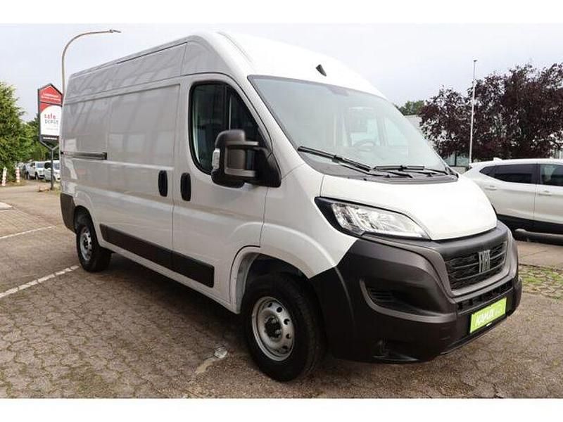 Weiß Gebraucht 2024 Fiat Ducato Van | 28.450 € (Superpreis) - Bild 1/3