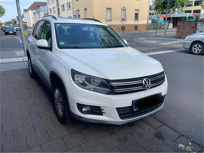 Weiß Gebraucht 2011 VW Tiguan SUV | 5.800 € (Fairer Preis) - Bild 1/4