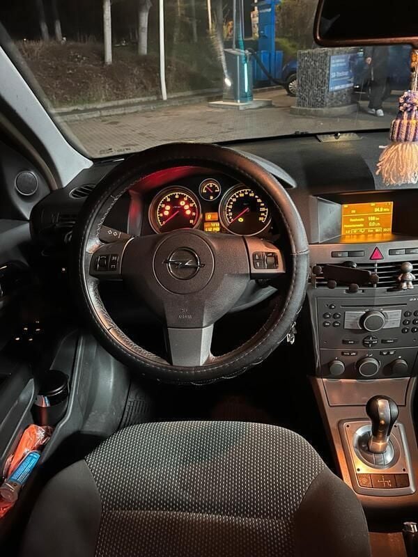 Grau Gebraucht 2005 Opel Astra Kleinwagen | 2.500 € (Guter Preis) - Bild 1/4