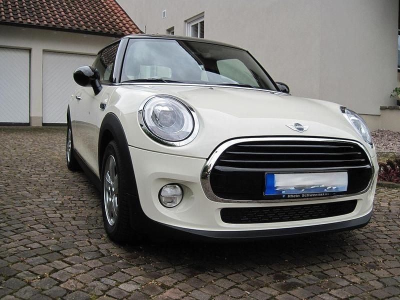 Gebraucht Mini Cooper 136 PS (100 kW) 2016 Weiß Kleinwagen
