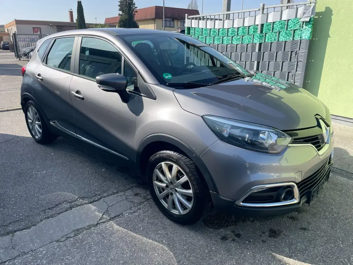 Gebraucht Renault Captur Dynamique 90 PS (66 kW) 2013 Grau SUV