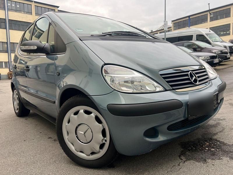 Blau Gebraucht 2004 Mercedes A140 Van / Kleinbus | 2.990 € - Bild 1/4
