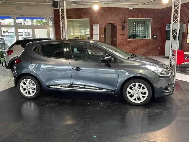 Gebraucht Renault Clio IV LIMITED 90 PS (66 kW) 2019 Limousine