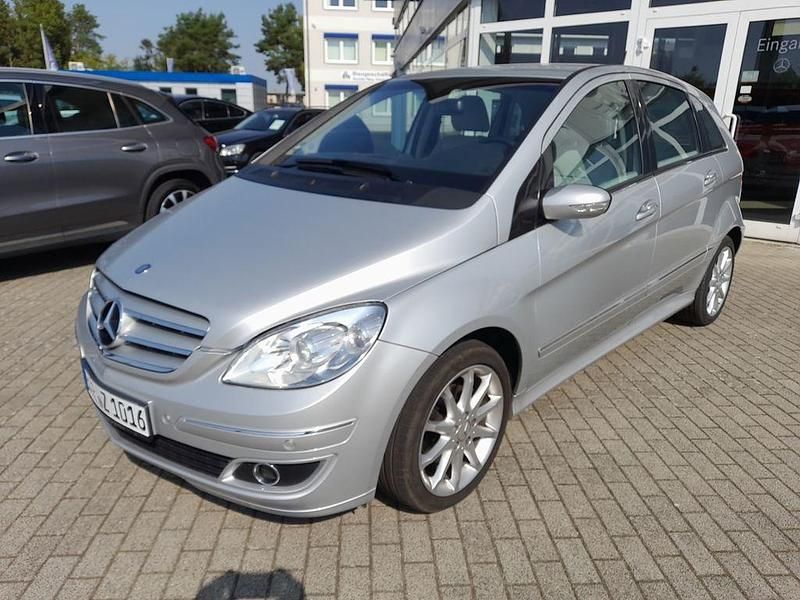 Silber Gebraucht 2006 Mercedes B200 Sport Van / Kleinbus | 7.490 € (Etwas zu teuer) - Bild 1/4