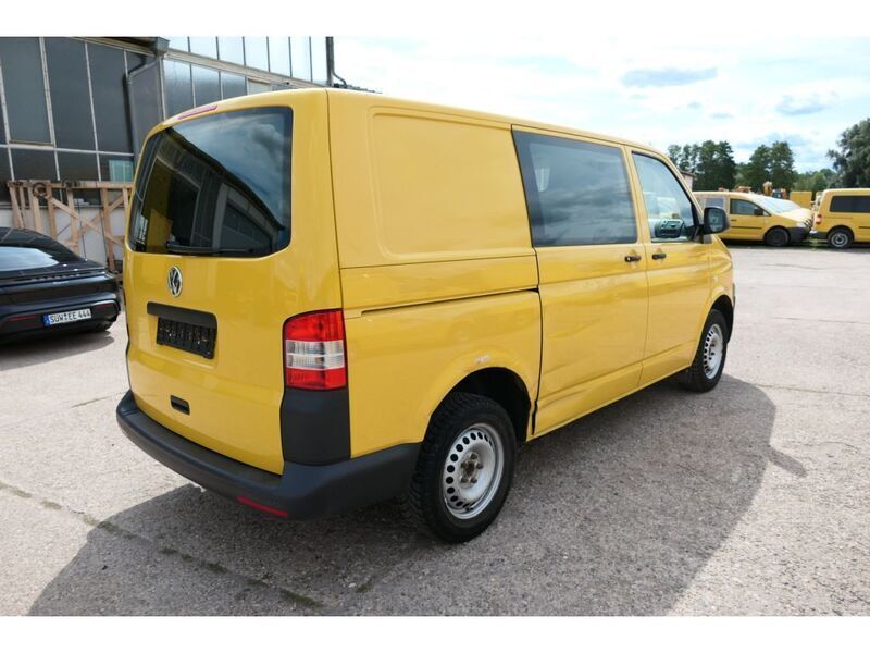 Gebraucht VW T5 84 PS (61 kW) 2013 Ginstergelb r1032 Van