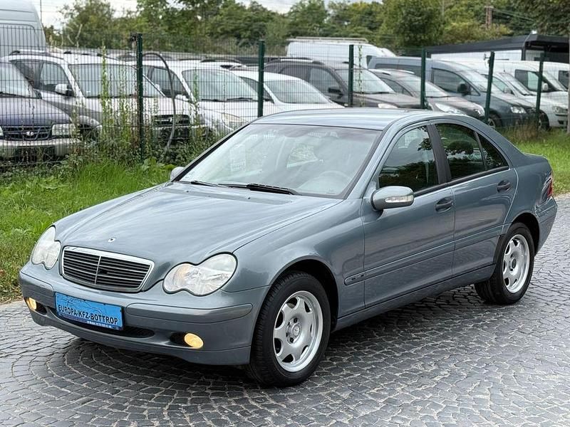 Gebraucht Mercedes C200 122 PS (89 kW) 2004 Grau Limousine