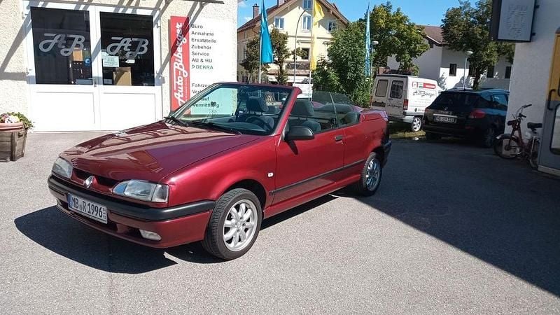 Rot Gebraucht 1996 Renault 19 Cabrio | 4.800 € - Bild 1/4