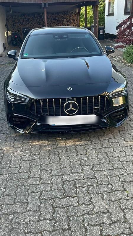 Schwarz Gebraucht 2021 Mercedes CLA45 AMG Shooting Brake AMG Kombi | 52.900 € (Teuer) - Bild 1/4