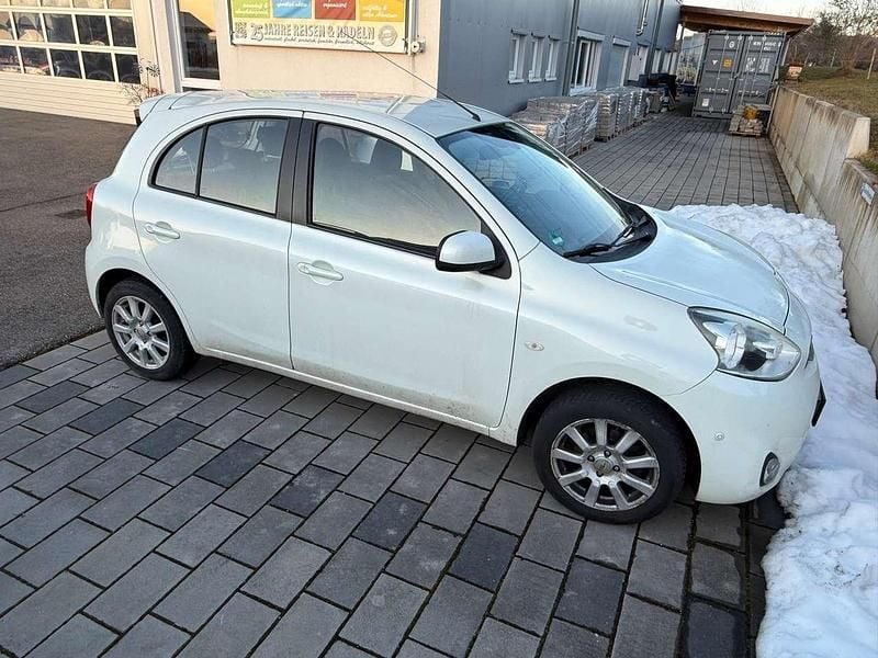 Gebraucht Nissan Micra Acenta 98 PS (72 kW) 2014 Weiß Kleinwagen