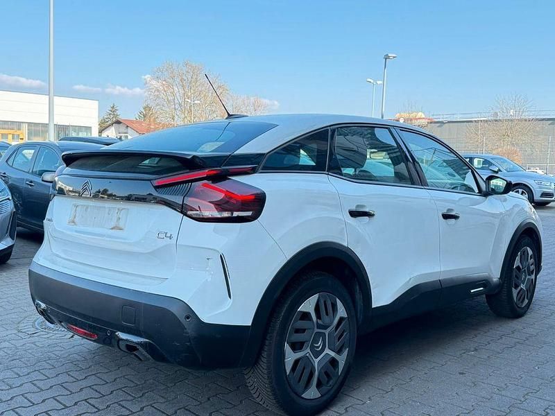Gebraucht Citroën C4 Feel 131 PS (96 kW) 2023 Weiß SUV