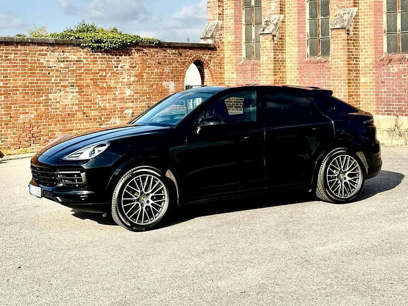 Schwarz Gebraucht 2022 Porsche Cayenne Platinum Edition SUV | 75.000 € (Superpreis) - Bild 1/4